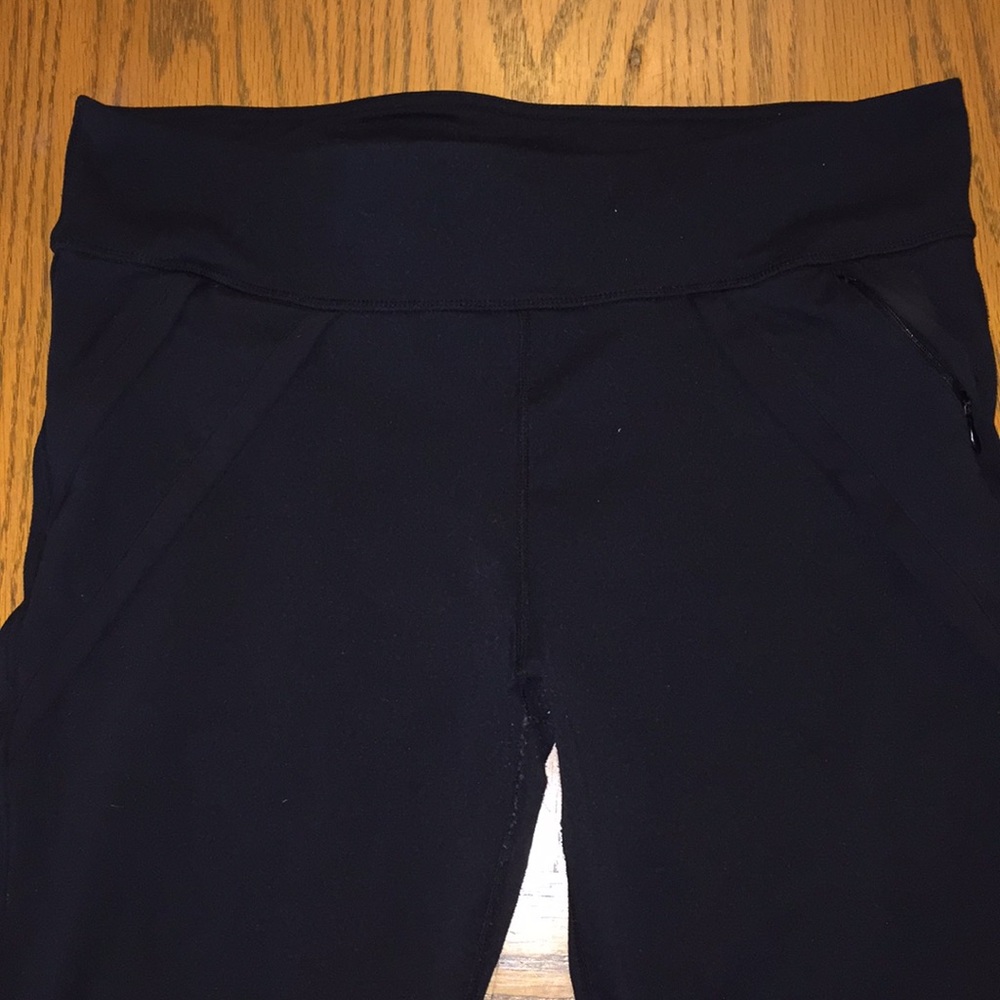 🔥 LAST CHANCE 🔥 Fabletics Mid-Rise Leggings